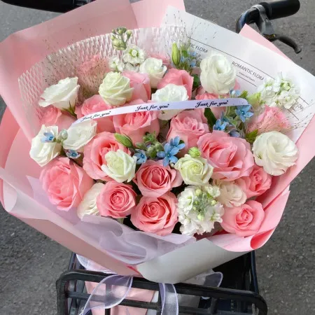 Rosa Eleganz – 19 Rosa Rosen