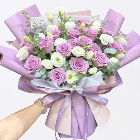 Lavendeltraum – 19 Violette Rosen