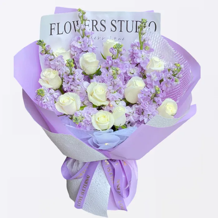 Violette Anmut-11 weiße Rosen und 10 violette Stiele  西班牙文