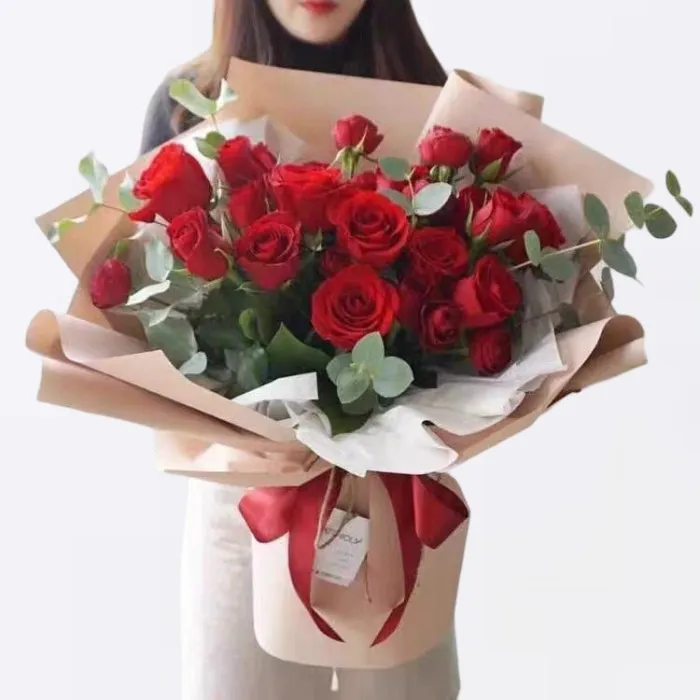 19 RED ROSES TO HONG KONG OR MACAU B104