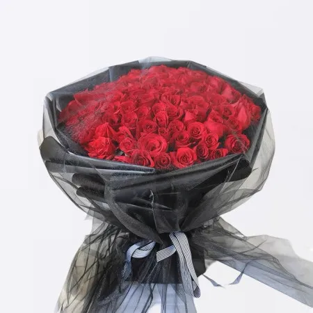 Deep Love Confession Red Roses  to Hong Kong or Macau B108