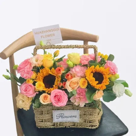 Cesta de Flores Mezclada de rosas girasoles A133
