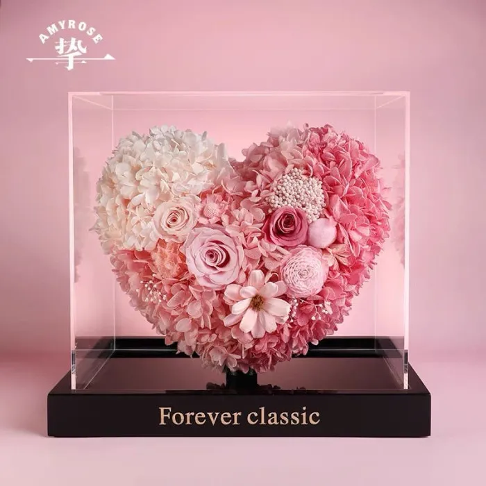 Natural Heart-Shaped Preserved Flower Gift Box G126