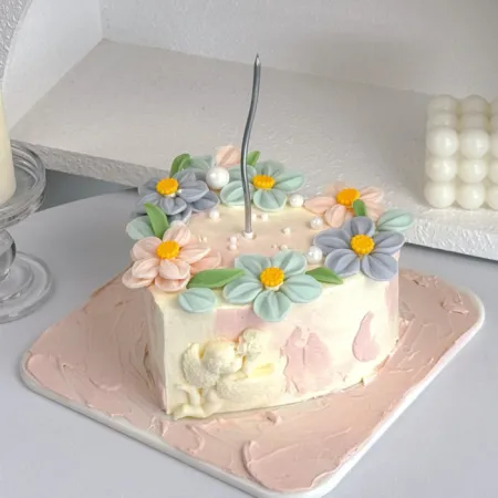 Romantic Floral Heart Cake D127