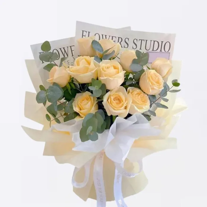 Bouquet di 11 Rose Champagne A196