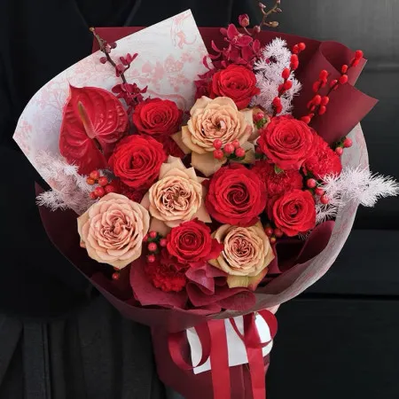 11 Roses Mixed Bouquet to Macau B114
