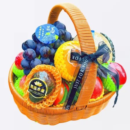 Selected Fruit Basket G132