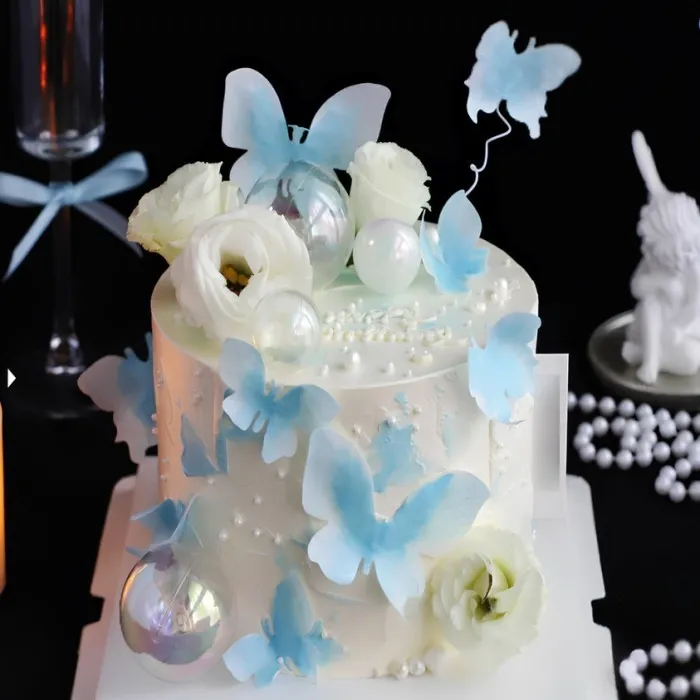 Torta con Fiori Freschi Farfalla Blu D138