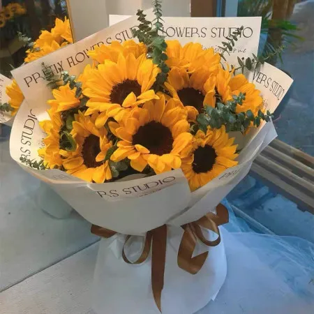 Ramo de 11 Girasoles A254