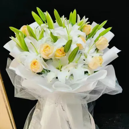 33ミックスユリとシャンパンローズの花束 A265